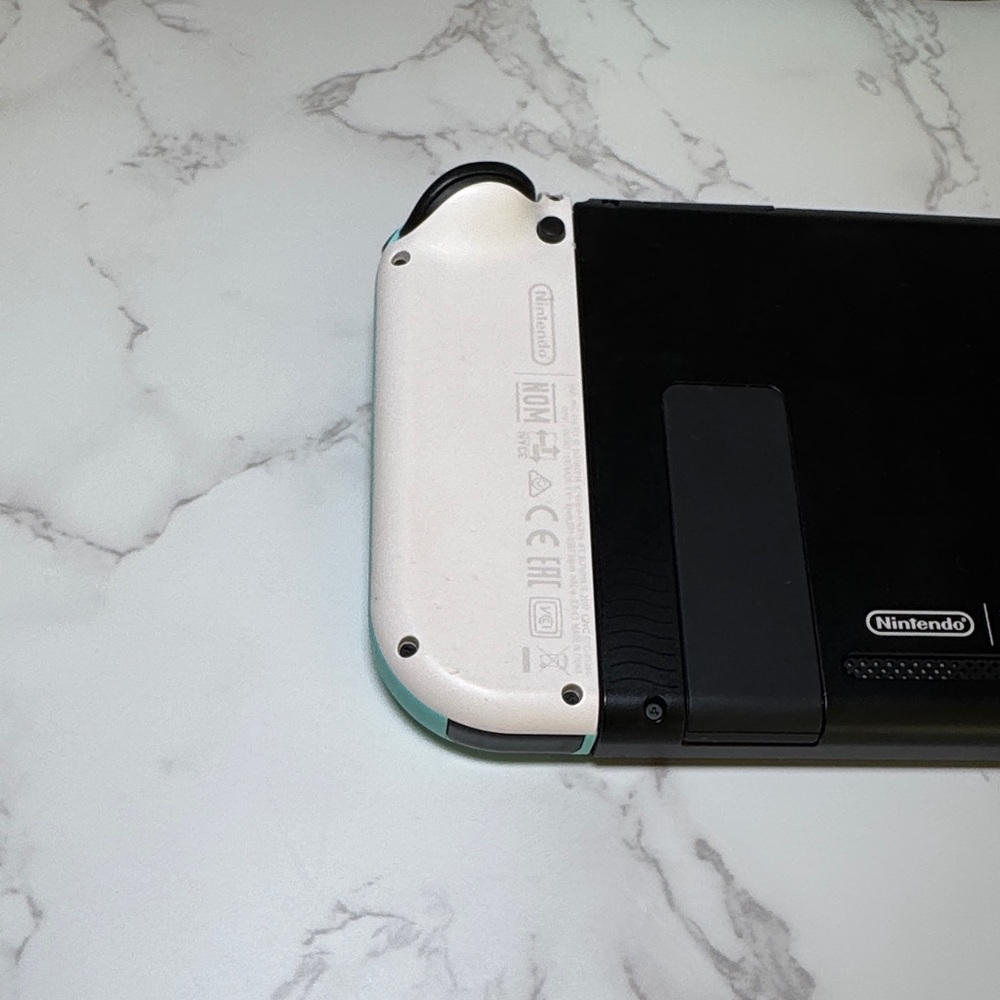 Nintendo Switch Console Animal Crossing Edition - Picture 7 of 15